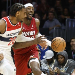 欧洲杯手机观看-阿德巴约：要怪就怪奇才的教练 我拿30分了他们都不包夹我