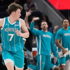 欧洲杯数据中心-NBA彩经：黄蜂力拼马刺 森林狼完胜灰熊 火箭轻取独行侠