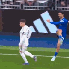 欧洲杯官方app-半场：皇马0-1赫塔费，萨特里亚诺凌空斩，维尼修斯失单刀